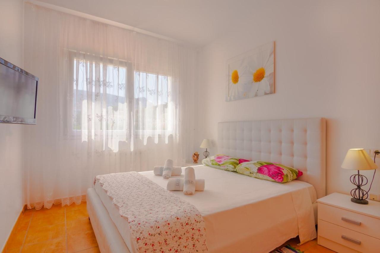 Villas Guzman-Grinev Calpe Exteriör bild